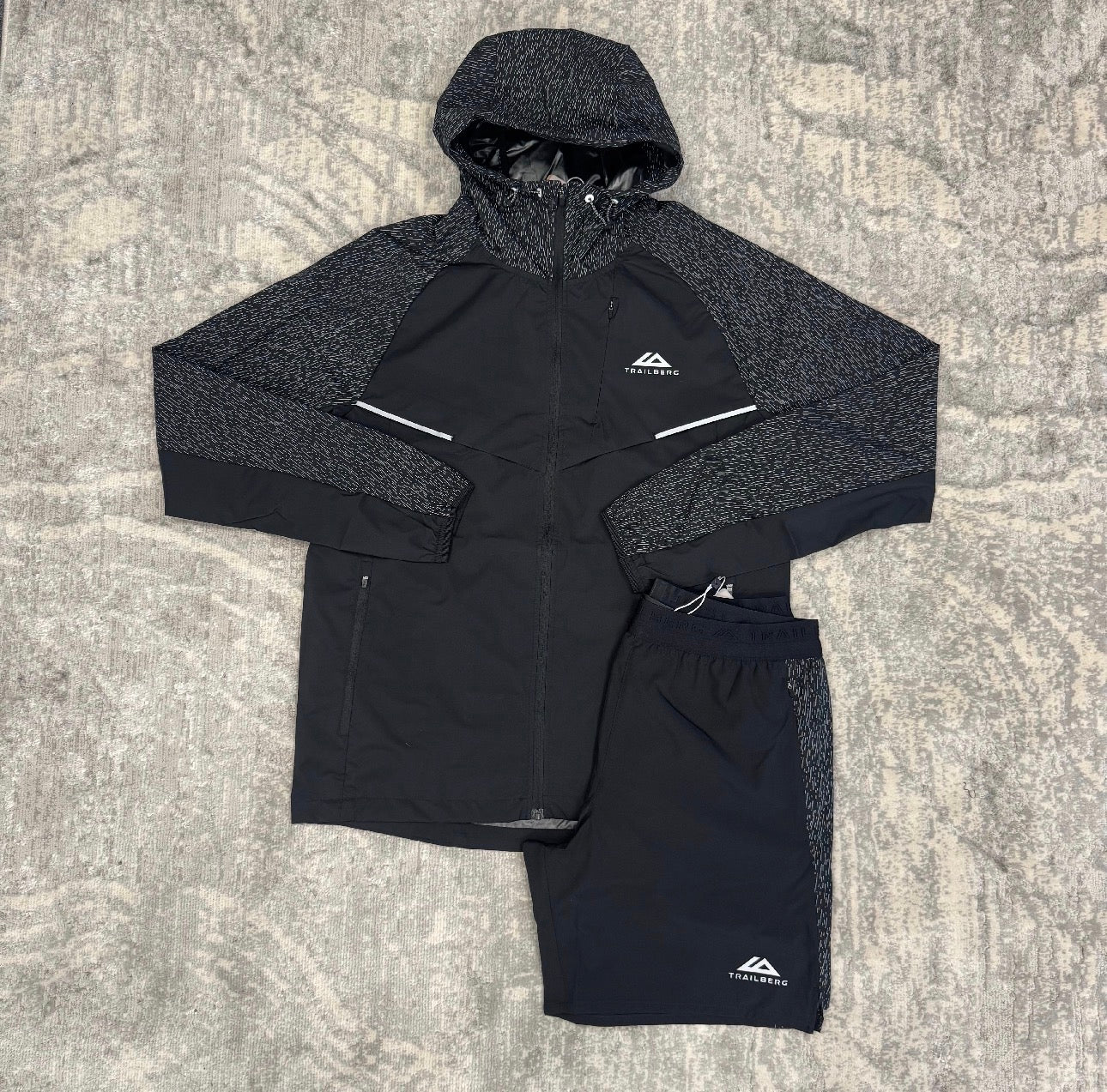 Trailberg Reflect Windbreaker Twin Set Black