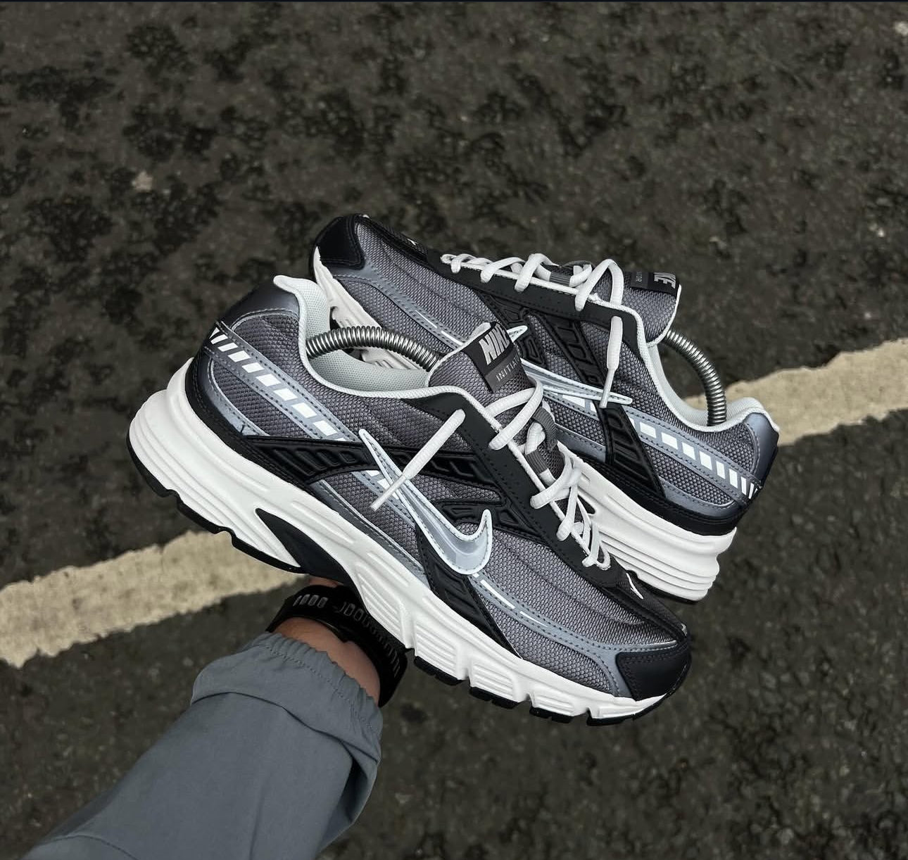 Nike Initiator Grey/Black/White