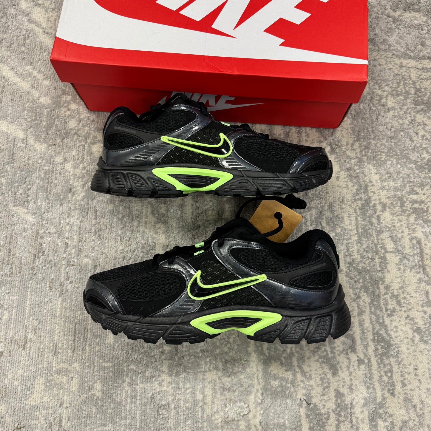 Nike V5 Run Black/Yellow