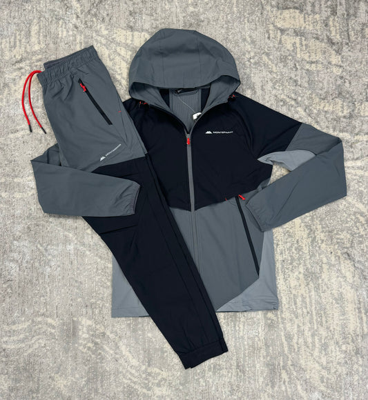 Monterrain Vault Tracksuit Black/Grey/Red